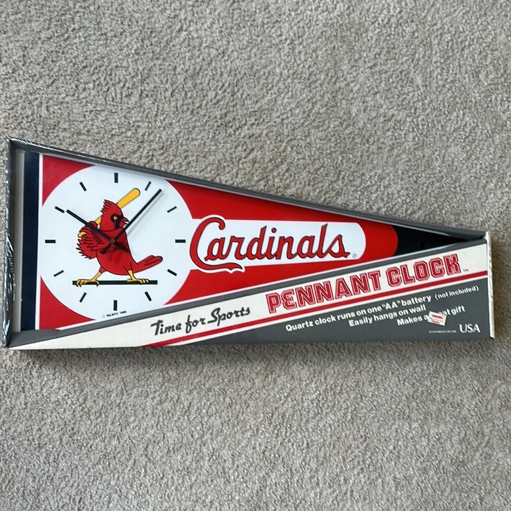 Rare Vintage St. Louis Cardinals Pennant Clock